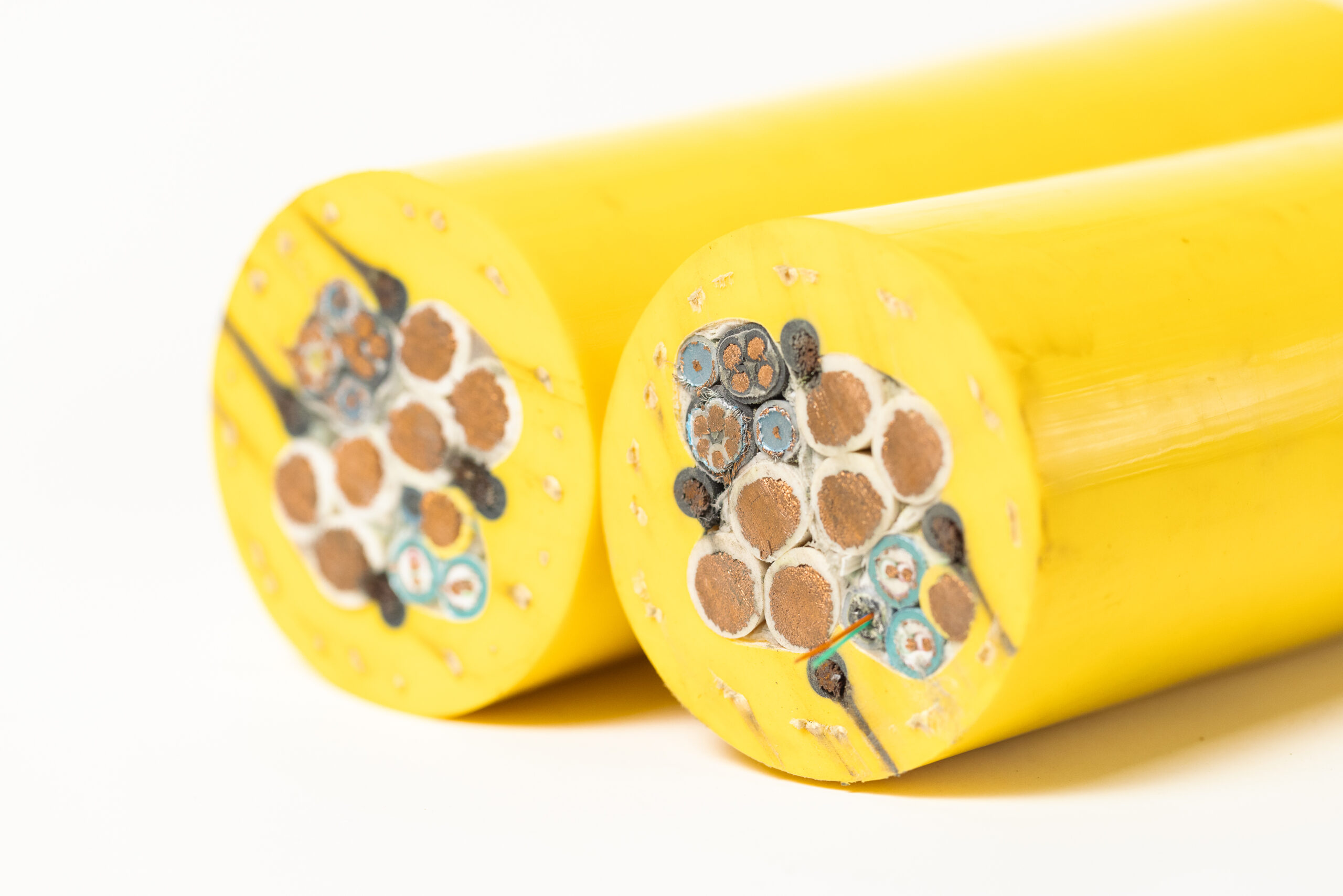 How to Select a Marine Grab Cable for Heavy-Duty Marine and Offshore Applications